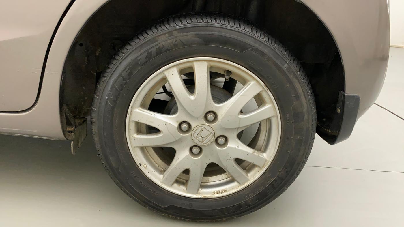 2015 Honda Brio VX AT, Petrol, Automatic, 44,303 km, Left Rear Wheel