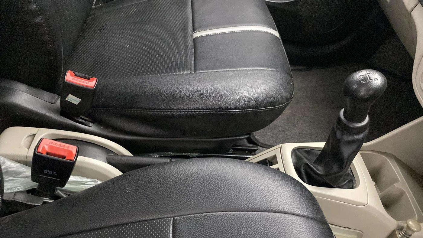 2019 Maruti Alto LXI, Petrol, Manual, 19,960 km, Gear Lever