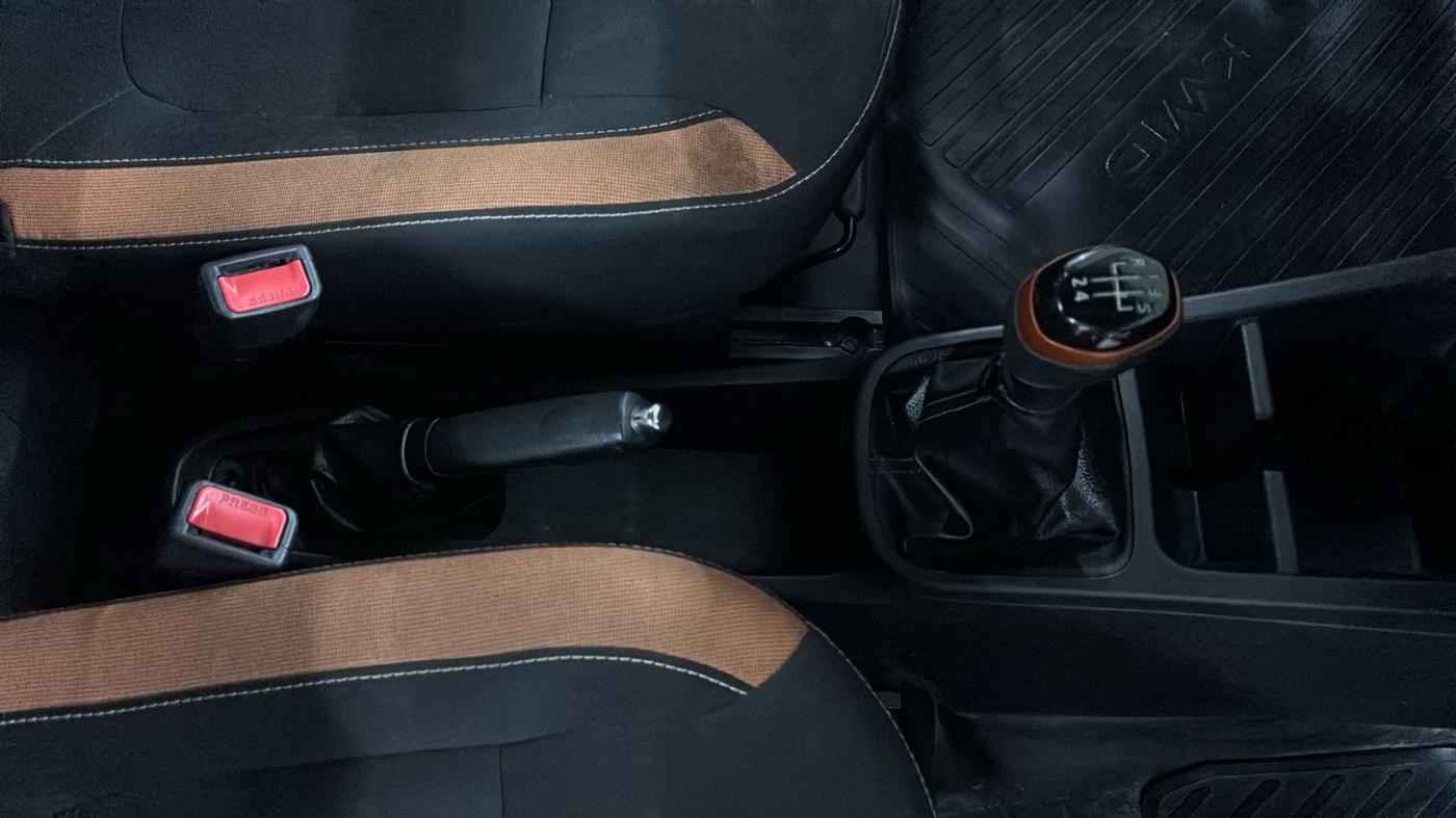 2021 Renault Kwid CLIMBER 1.0 (O), Petrol, Manual, 19,442 km, Gear Lever