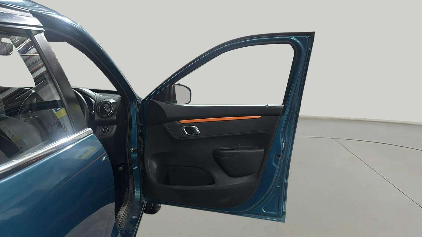 2021 Renault Kwid CLIMBER 1.0 (O), Petrol, Manual, 19,442 km, RHS Front Door