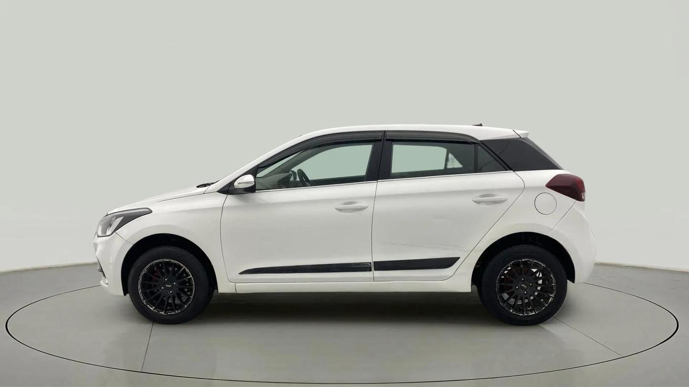 2020 Hyundai Elite i20 SPORTZ PLUS 1.2, Petrol, Manual, 52,239 km, Left Side