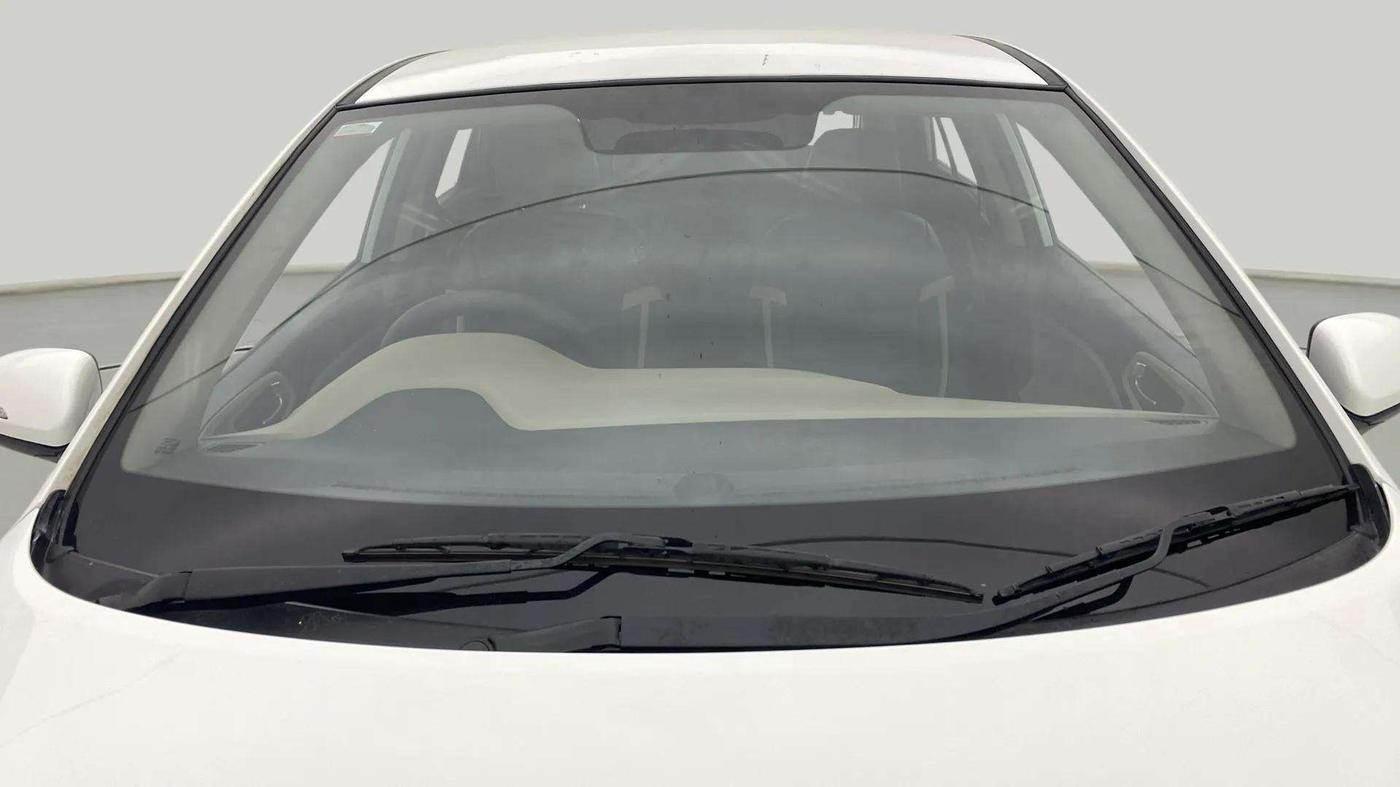 2020 Hyundai Elite i20 SPORTZ PLUS 1.2, Petrol, Manual, 52,239 km, Front Windshield
