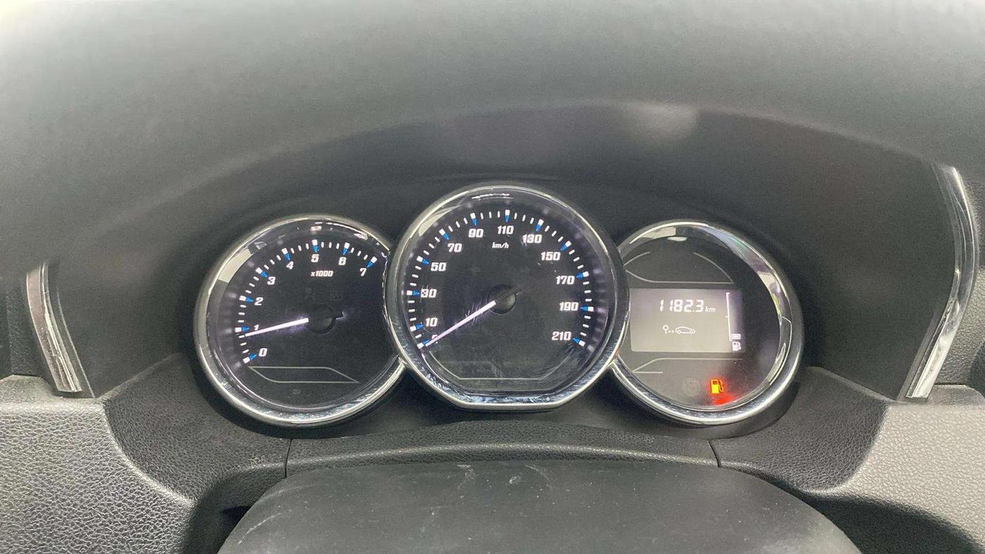 2021 Renault Duster RXS 1.5 PETROL MT, Petrol, Manual, 43,257 km, Odometer Image