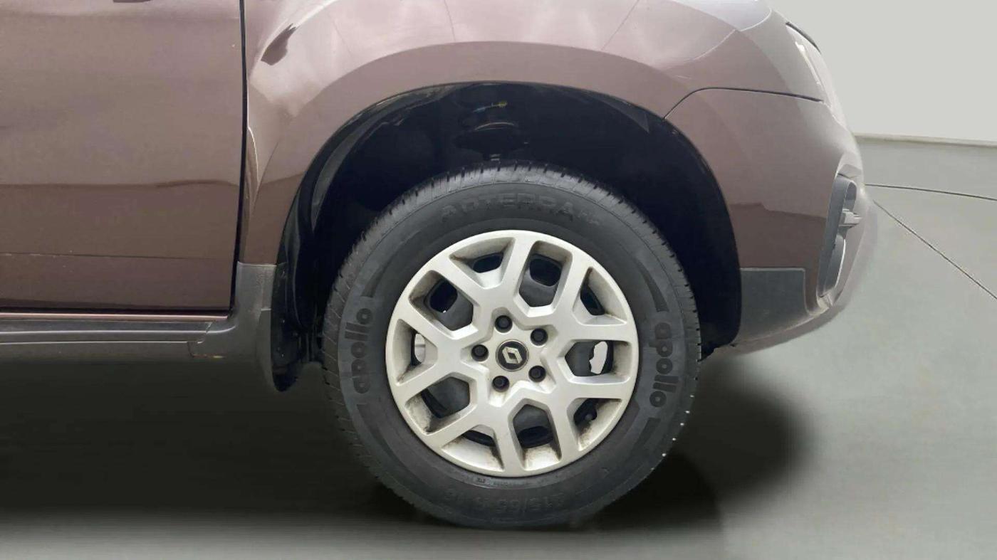 2021 Renault Duster RXS 1.5 PETROL MT, Petrol, Manual, 43,257 km, Right Front Wheel