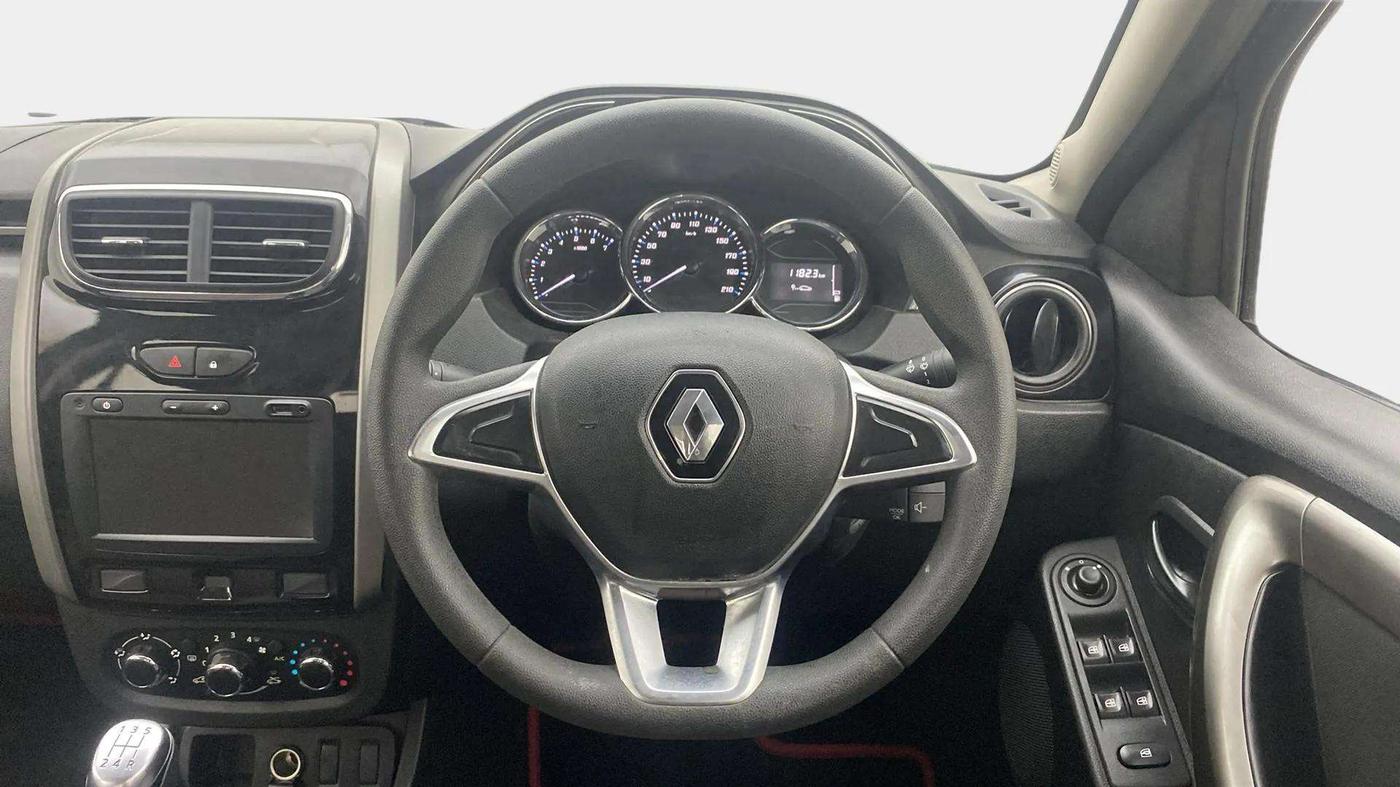2021 Renault Duster RXS 1.5 PETROL MT, Petrol, Manual, 43,257 km, Steering Wheel Close Up