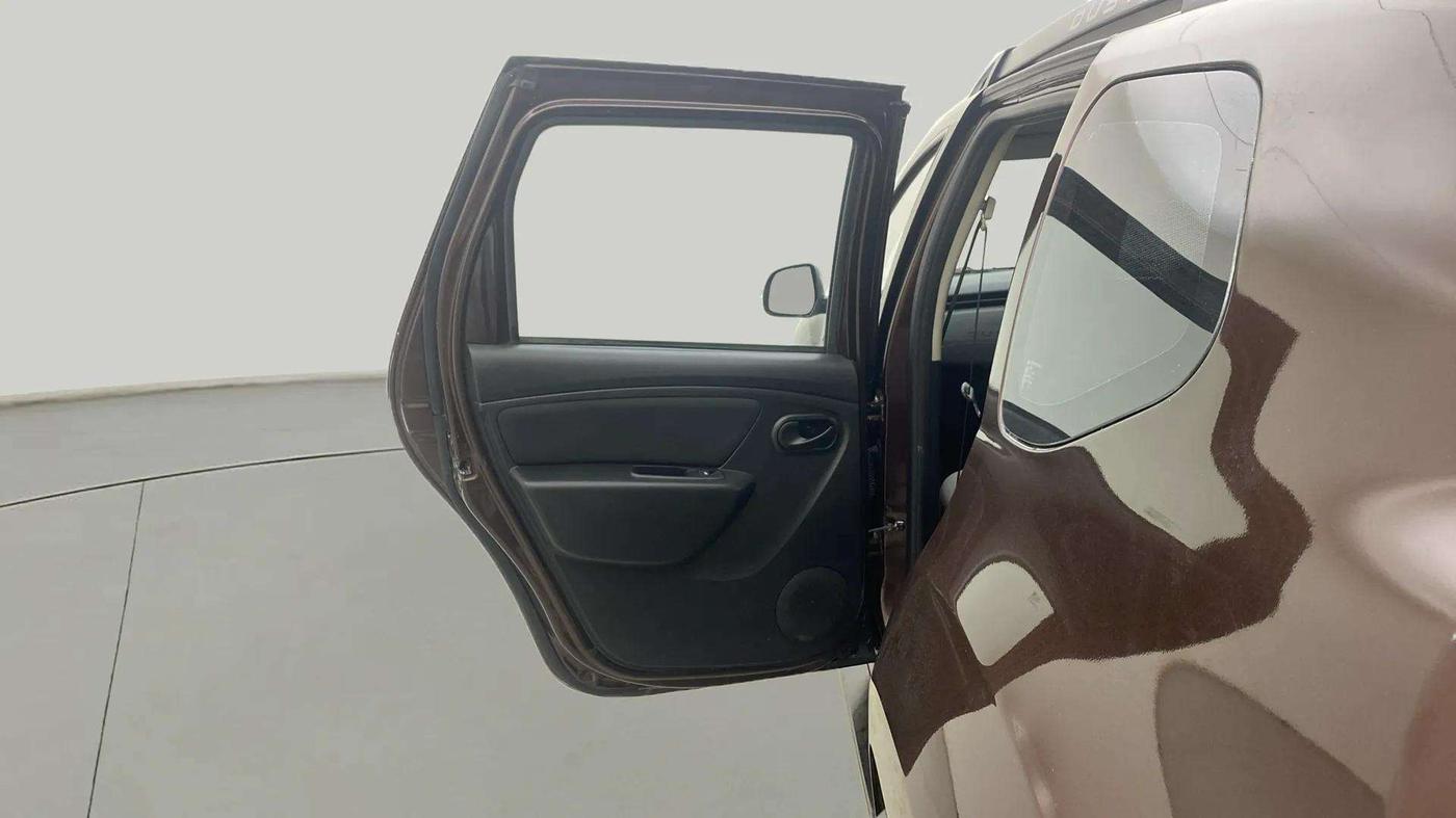 2021 Renault Duster RXS 1.5 PETROL MT, Petrol, Manual, 43,257 km, LHS Rear Door