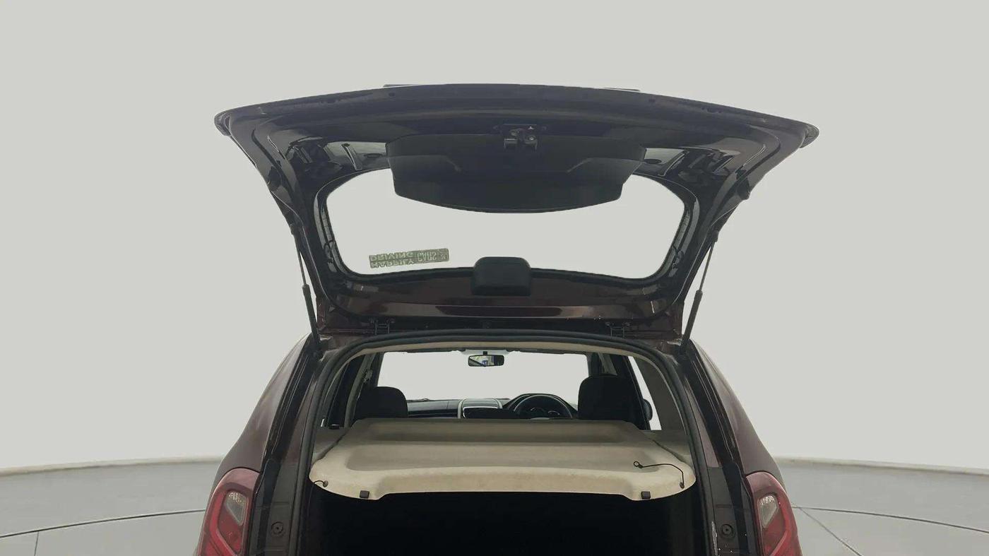 2021 Renault Duster RXS 1.5 PETROL MT, Petrol, Manual, 43,257 km, Boot Door Open