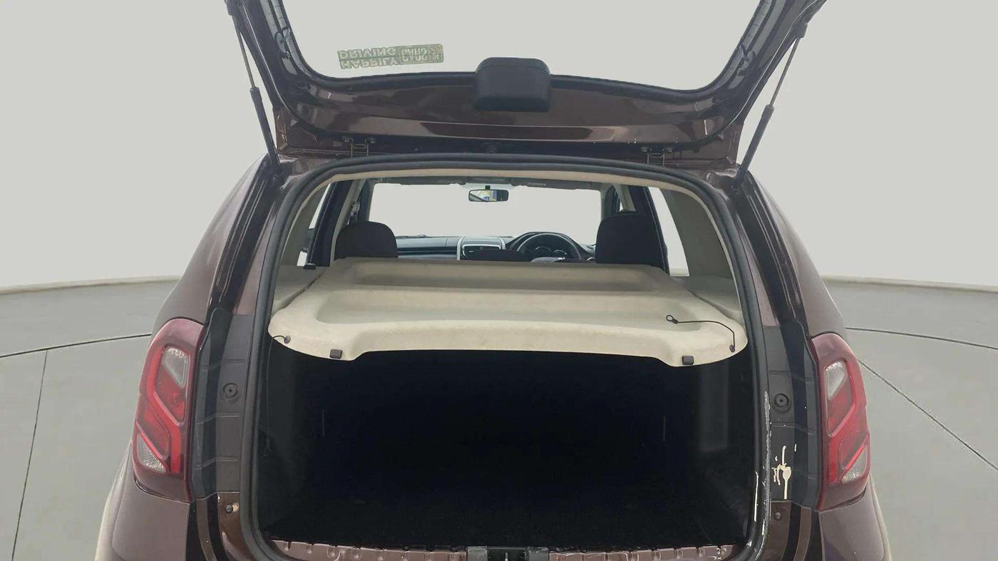 2021 Renault Duster RXS 1.5 PETROL MT, Petrol, Manual, 43,257 km, Boot Inside