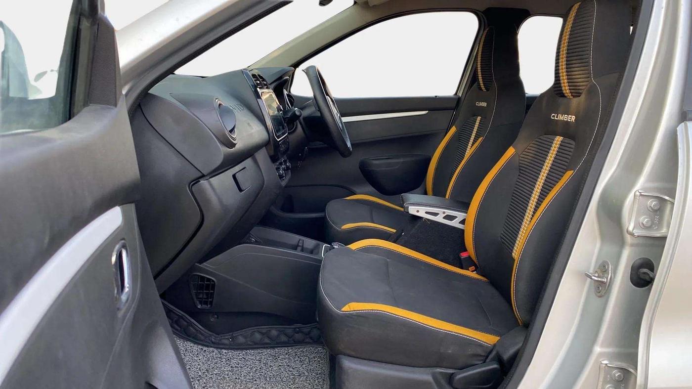 2022 Renault Kwid CLIMBER AMT 1.0, Petrol, Automatic, 33,800 km, Right Side Front Door Cabin