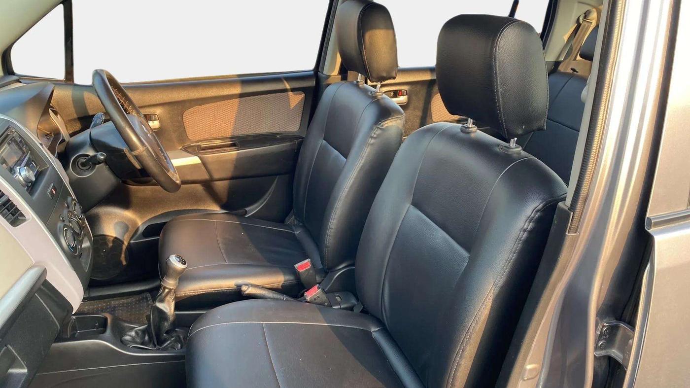2013 Maruti Wagon R 1.0 LXI, Petrol, Manual, 45,719 km, Right Side Front Door Cabin
