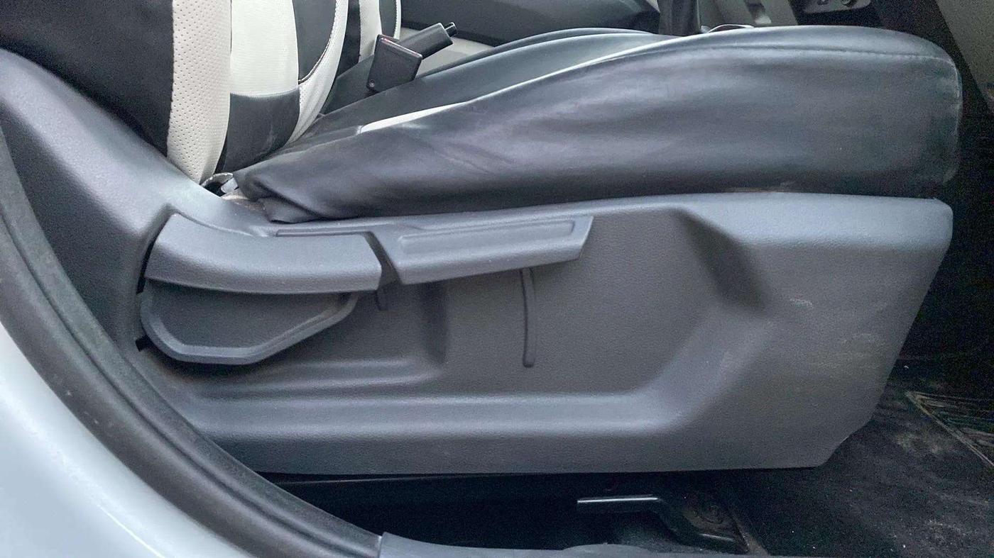 2020 Hyundai GRAND I10 NIOS SPORTZ 1.2 KAPPA VTVT, Petrol, Manual, 33,145 km, Driver Side Adjustment Panel