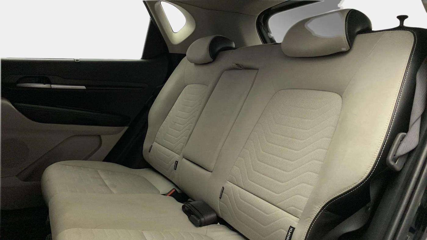2022 KIA SONET HTX 1.0 IMT, Petrol, Manual, 10,368 km, Right Side Rear Door Cabin