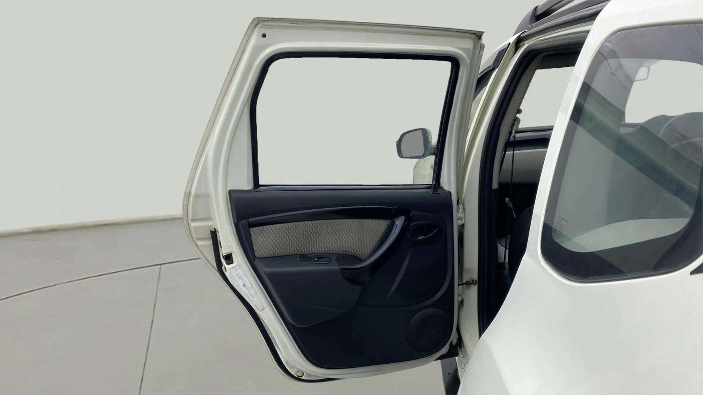 2015 Renault Duster 110 PS RXL DIESEL, Diesel, Manual, 77,008 km, LHS Rear Door