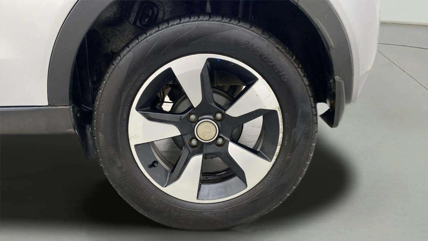 2018 Tata NEXON XZA PLUS DIESEL, Diesel, Automatic, 56,741 km, Left Rear Wheel