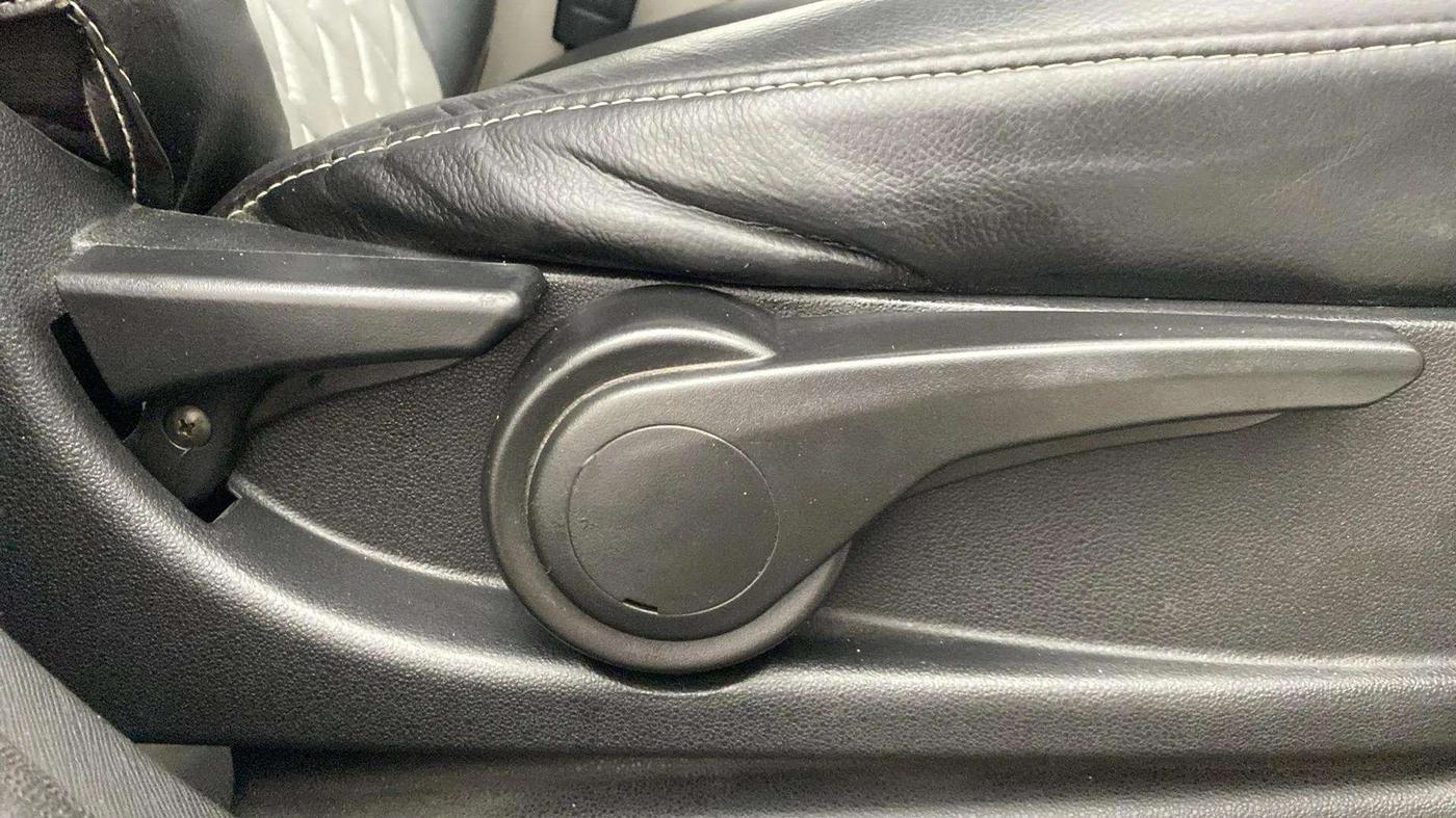 2018 Tata NEXON XZA PLUS DIESEL, Diesel, Automatic, 56,741 km, Driver Side Adjustment Panel