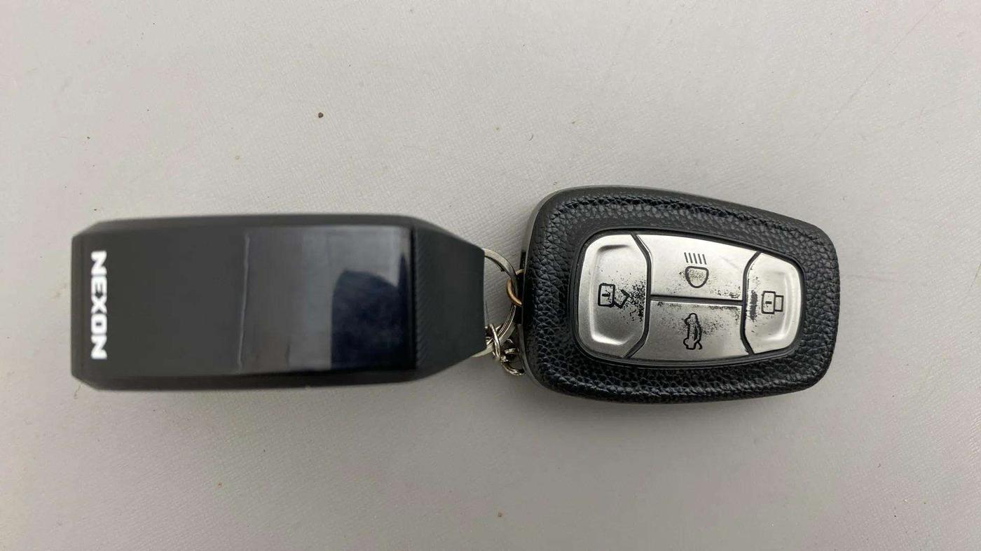 2018 Tata NEXON XZA PLUS DIESEL, Diesel, Automatic, 56,741 km, Key Close Up