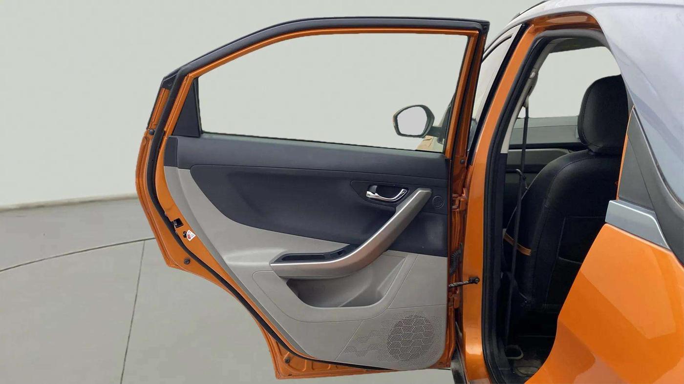 2018 Tata NEXON XZA PLUS DIESEL DUAL TONE, Diesel, Automatic, 54,618 km, LHS Rear Door