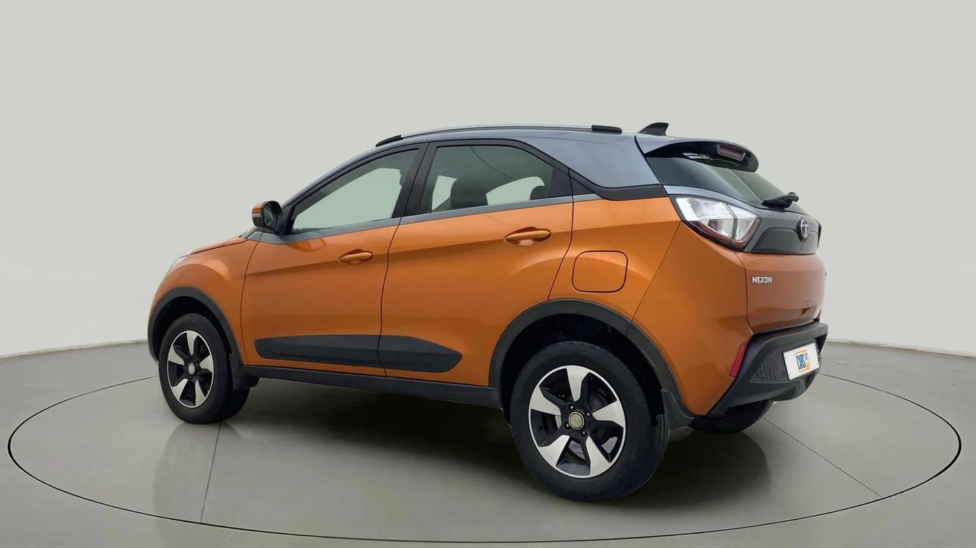 2018 Tata NEXON XZA PLUS DIESEL DUAL TONE, Diesel, Automatic, 54,618 km, Left Back Diagonal