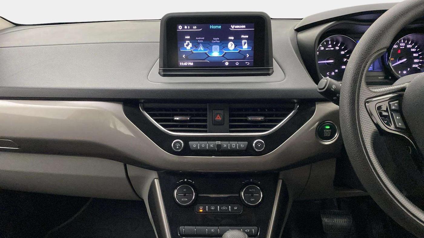 2018 Tata NEXON XZA PLUS DIESEL DUAL TONE, Diesel, Automatic, 54,618 km, Air Conditioner