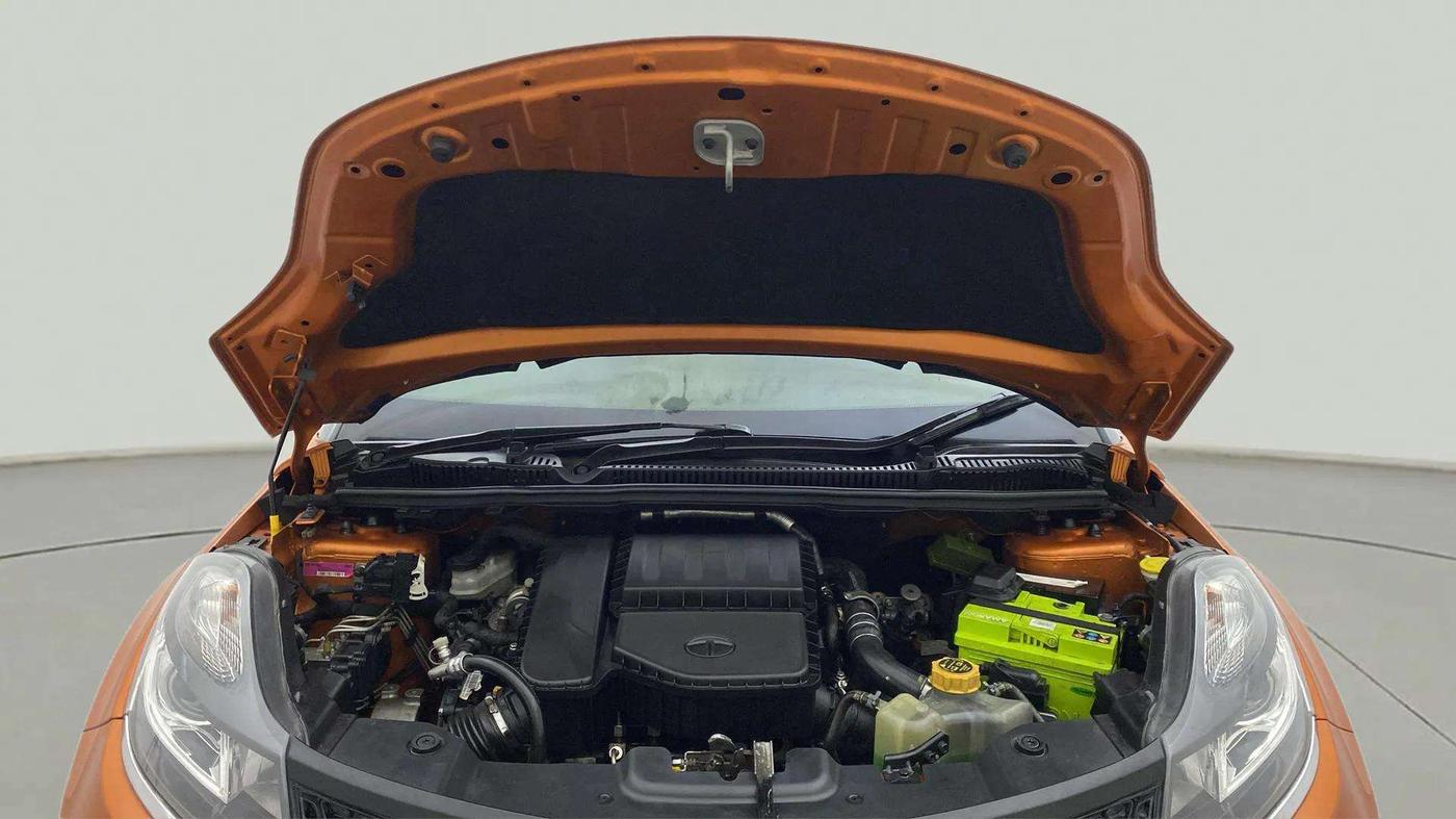 2018 Tata NEXON XZA PLUS DIESEL DUAL TONE, Diesel, Automatic, 54,618 km, Open Bonet