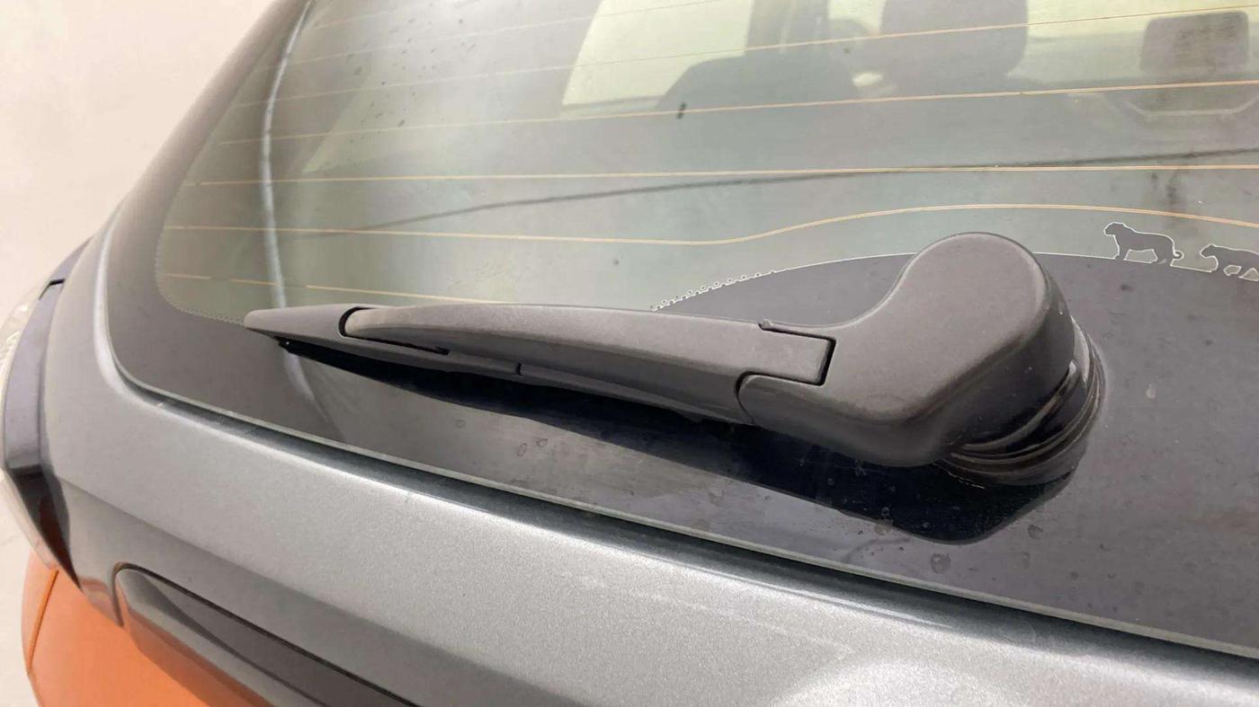 2018 Tata NEXON XZA PLUS DIESEL DUAL TONE, Diesel, Automatic, 54,618 km, Rear Wiper