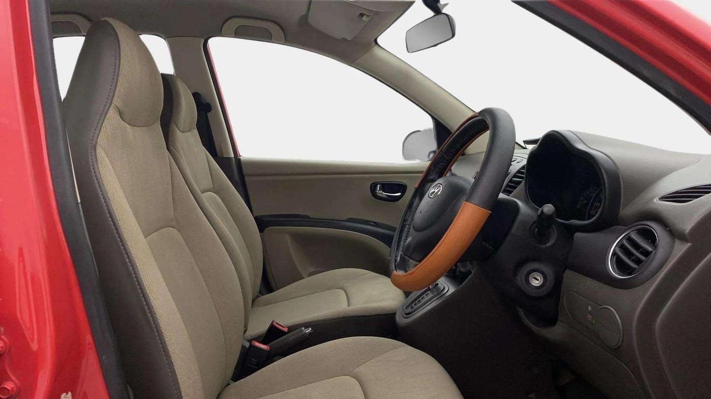 2013 Hyundai i10 SPORTZ 1.2 AT, Petrol, Automatic, 80,498 km, Right Side Front Door Cabin