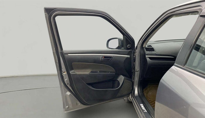 2017 Maruti Swift LXI (O), CNG, Manual, 46,745 km, LHS Front Door