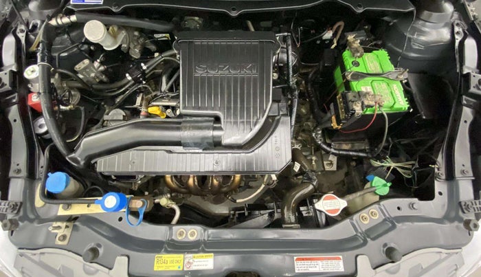 2017 Maruti Swift LXI (O), CNG, Manual, 46,745 km, Engine View