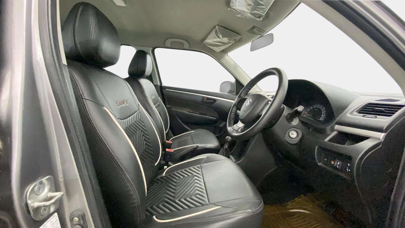2017 Maruti Swift LXI (O), CNG, Manual, 46,745 km, Right Side Front Door Cabin