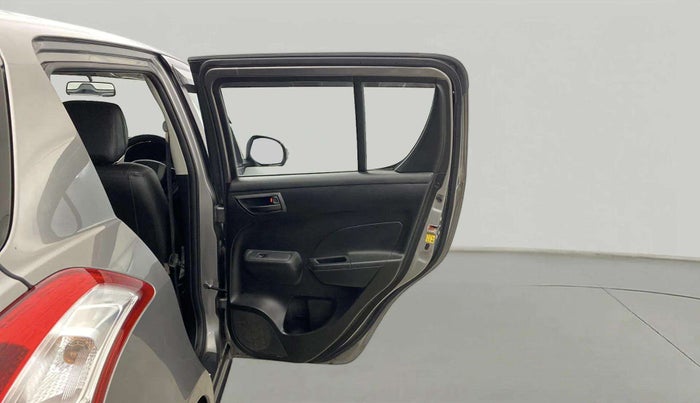 2017 Maruti Swift LXI (O), CNG, Manual, 46,745 km, RHS Rear Door