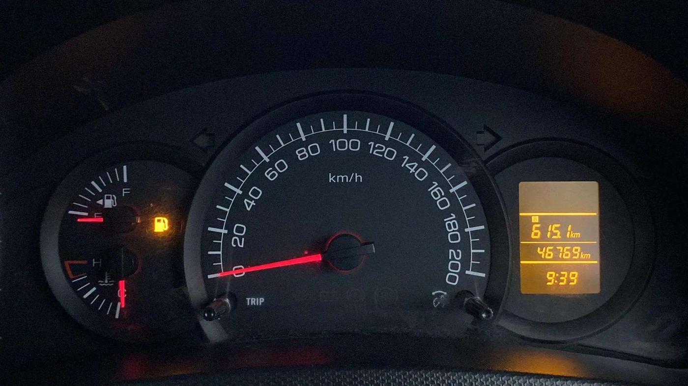 2017 Maruti Swift LXI (O), CNG, Manual, 46,745 km, Odometer Image
