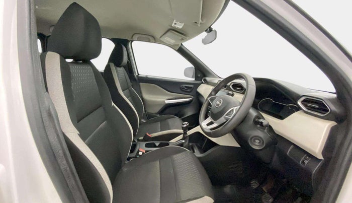 2022 Nissan MAGNITE XE, Petrol, Manual, 28,537 km, Right Side Front Door Cabin
