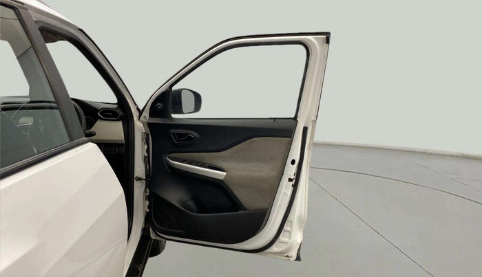 2022 Nissan MAGNITE XE, Petrol, Manual, 28,537 km, RHS Front Door