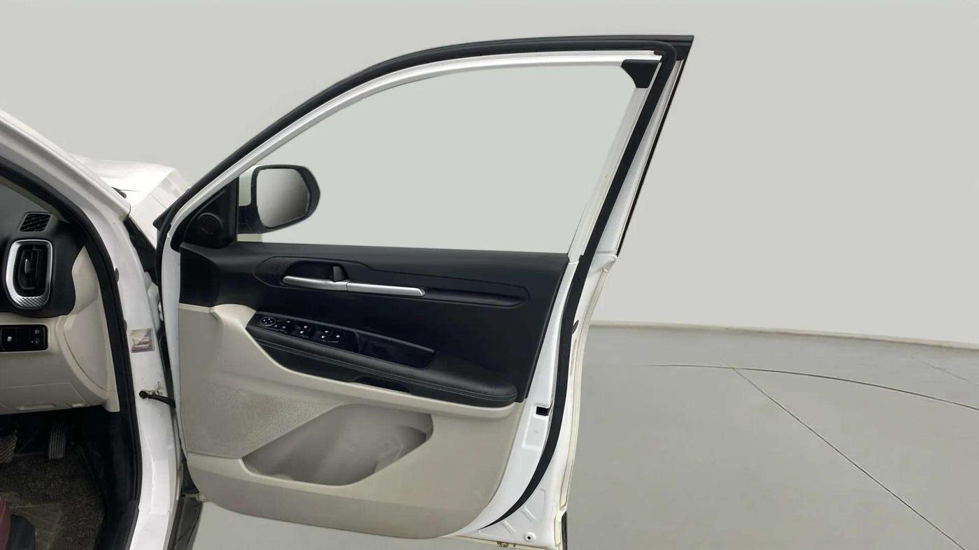 2021 KIA SONET HTX 1.5, Diesel, Manual, 93,396 km, RHS Front Door