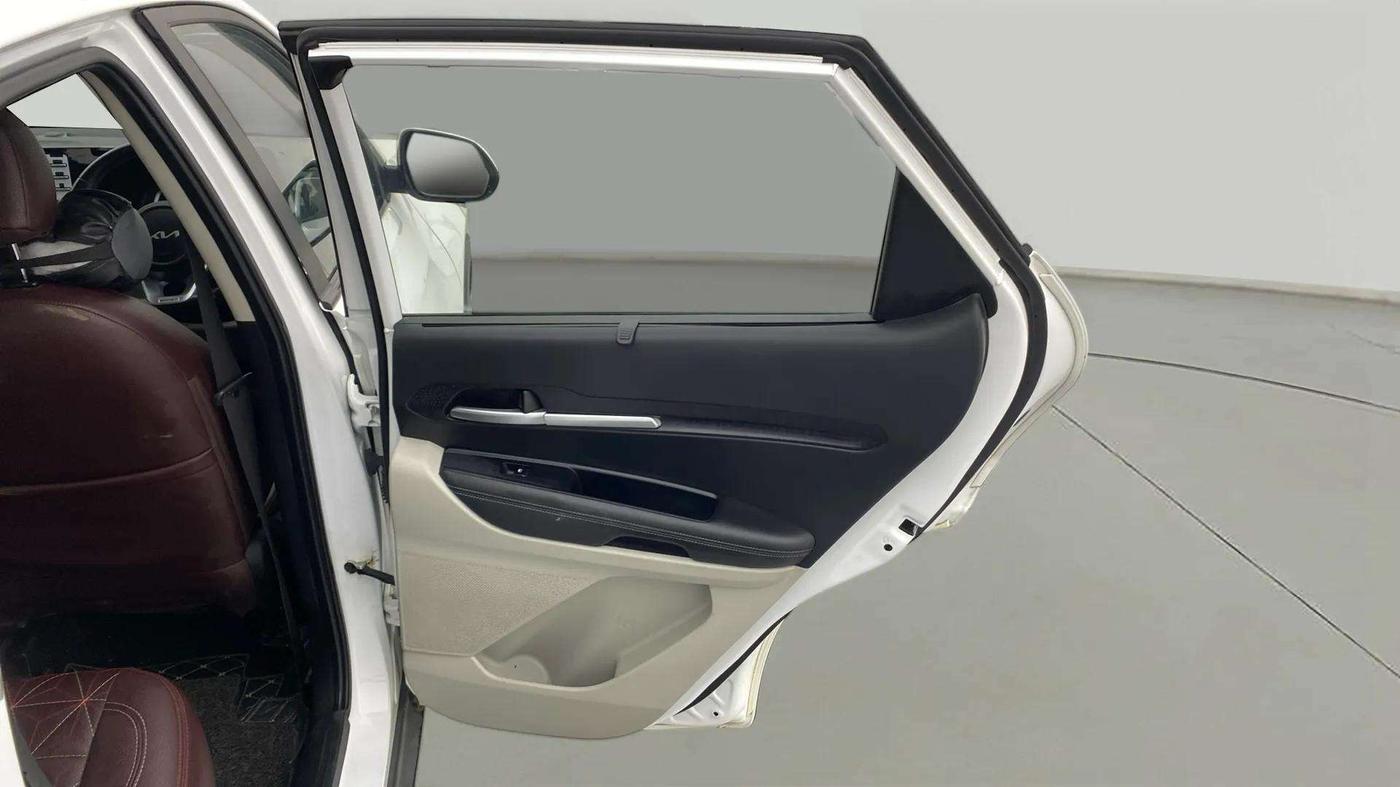 2021 KIA SONET HTX 1.5, Diesel, Manual, 93,396 km, RHS Rear Door