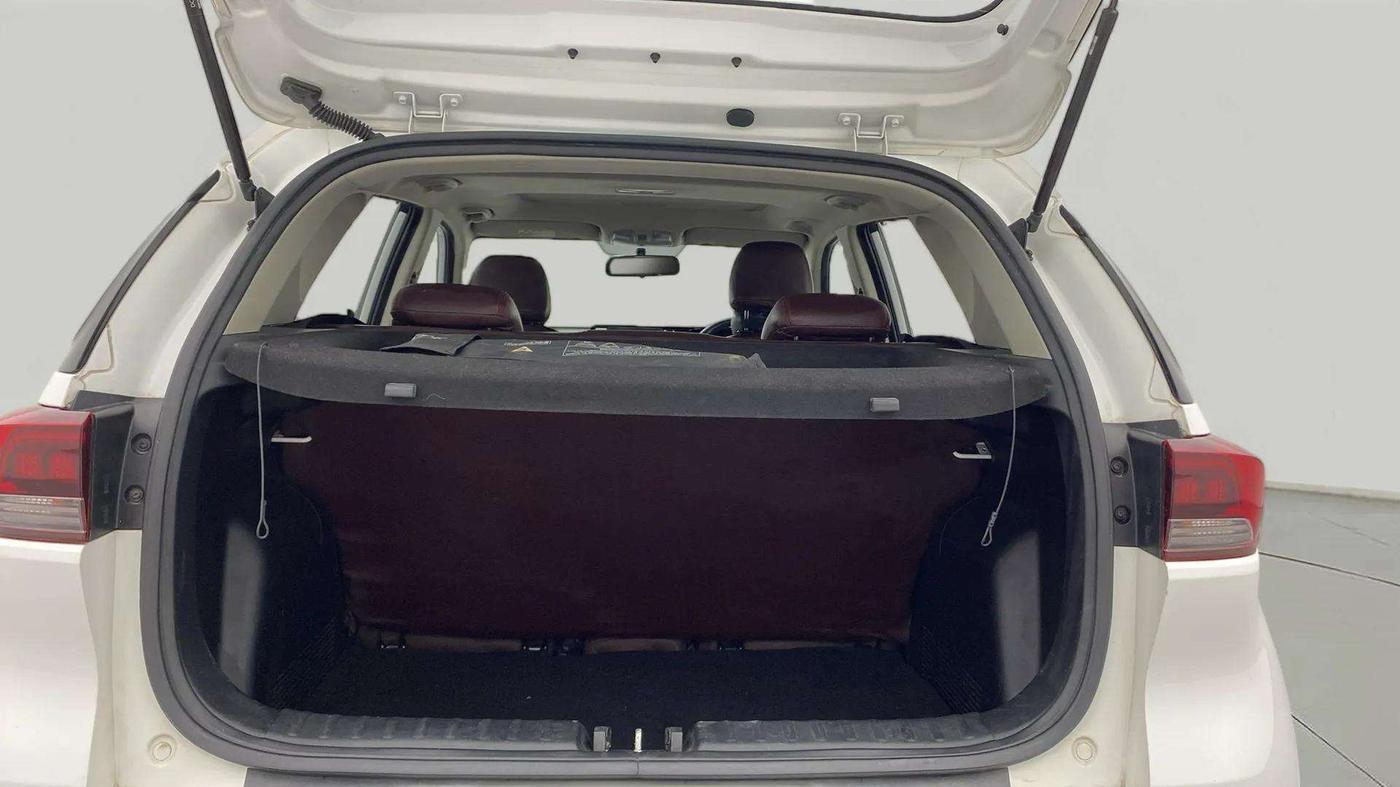 2021 KIA SONET HTX 1.5, Diesel, Manual, 93,396 km, Boot Inside