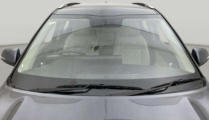 2023 KIA SELTOS  HTX 1.5 PETROL MT, Petrol, Manual, 30,973 km, Front Windshield