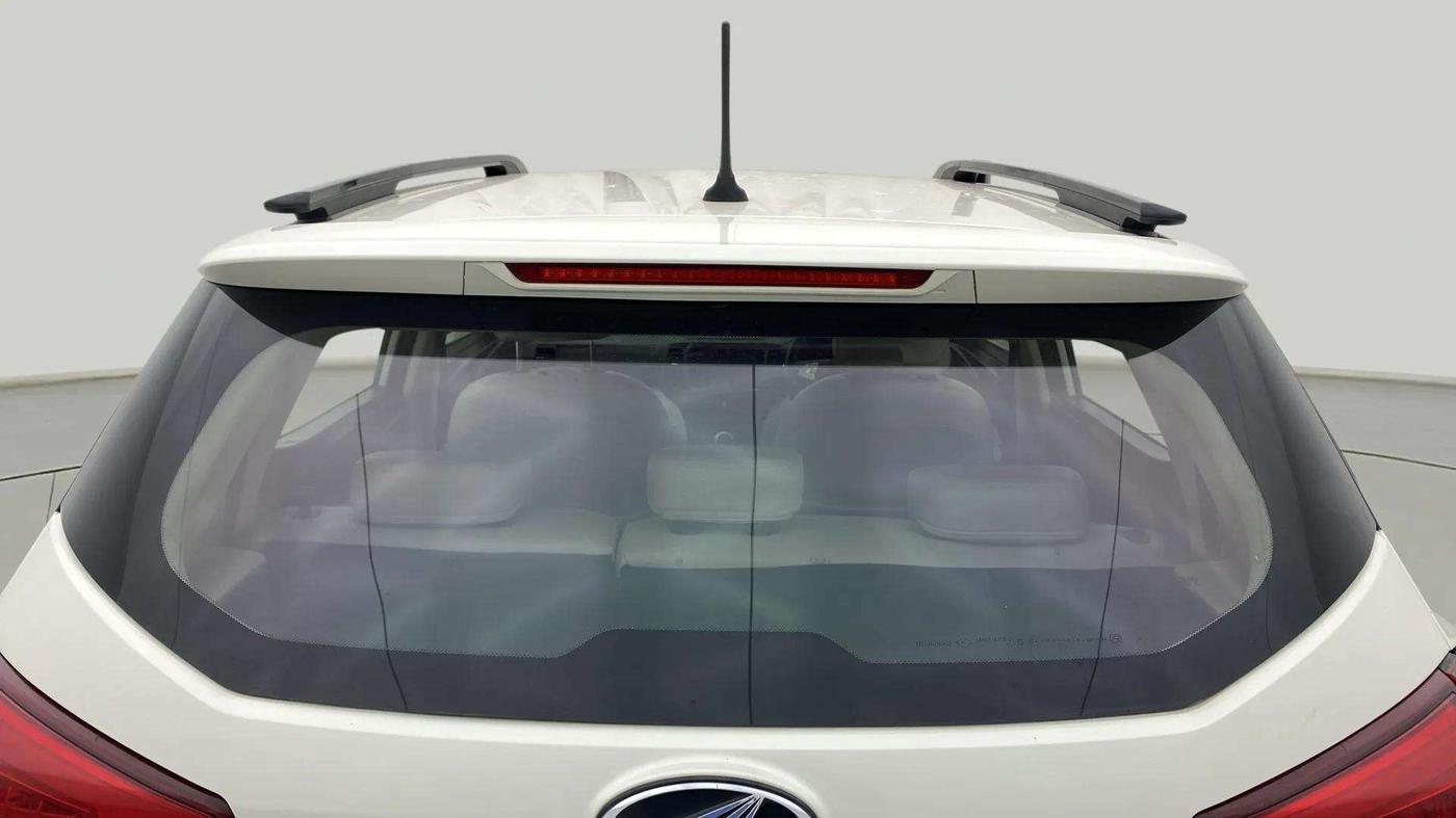 2021 Mahindra XUV300 W6 1.2 PETROL AMT, Petrol, Automatic, 41,770 km, Rear Windshield