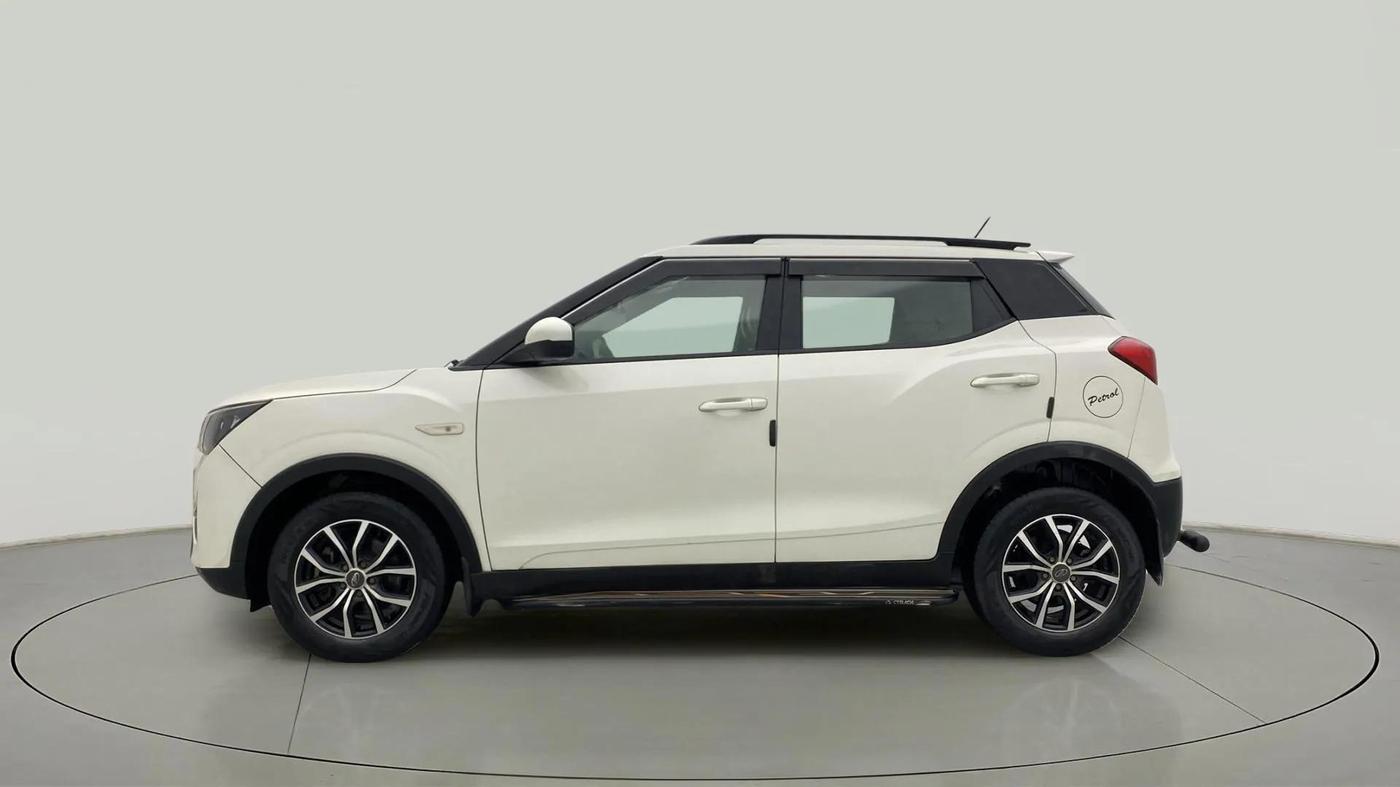 2021 Mahindra XUV300 W6 1.2 PETROL AMT, Petrol, Automatic, 41,770 km, Left Side