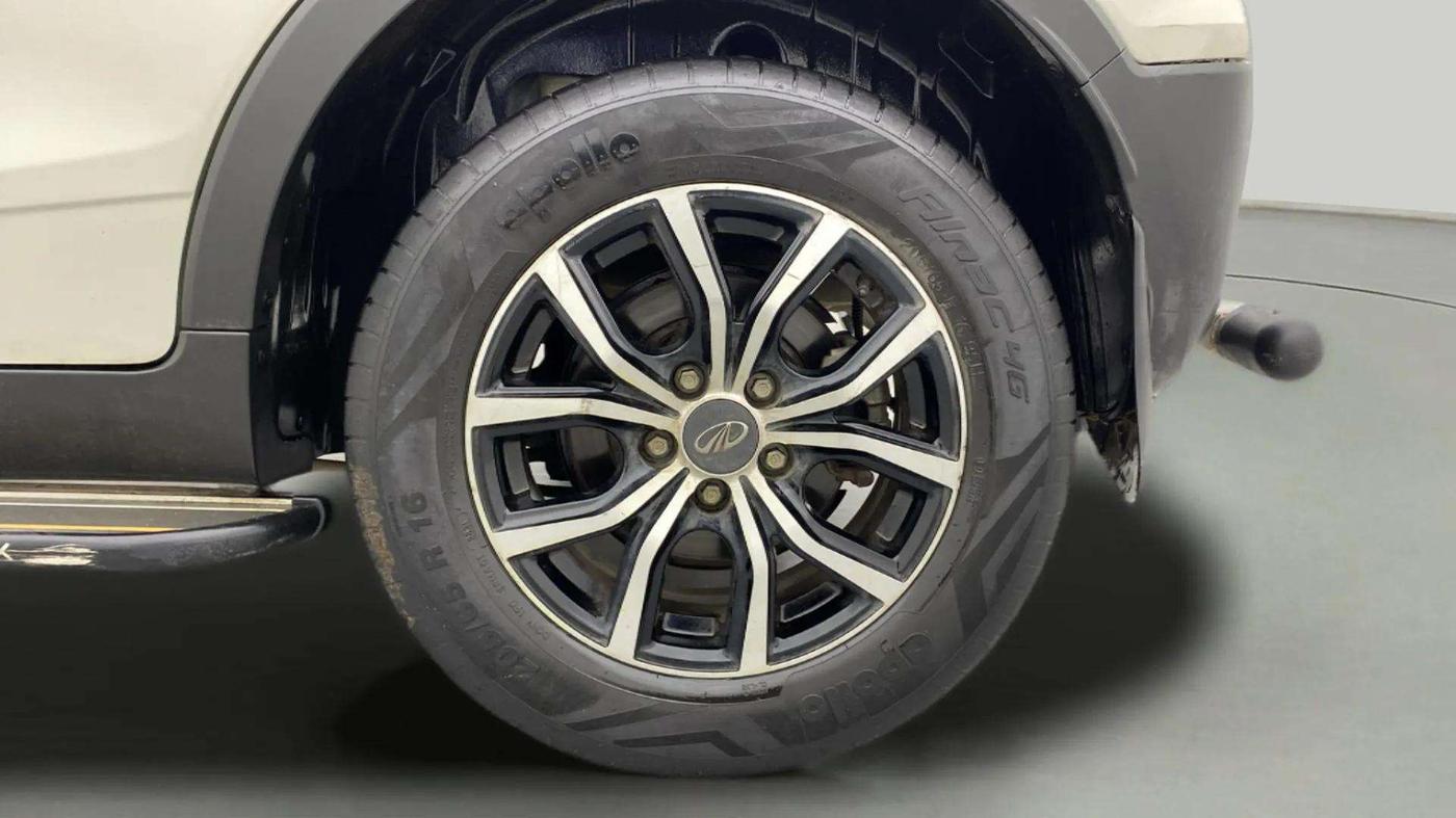 2021 Mahindra XUV300 W6 1.2 PETROL AMT, Petrol, Automatic, 41,770 km, Left Rear Wheel