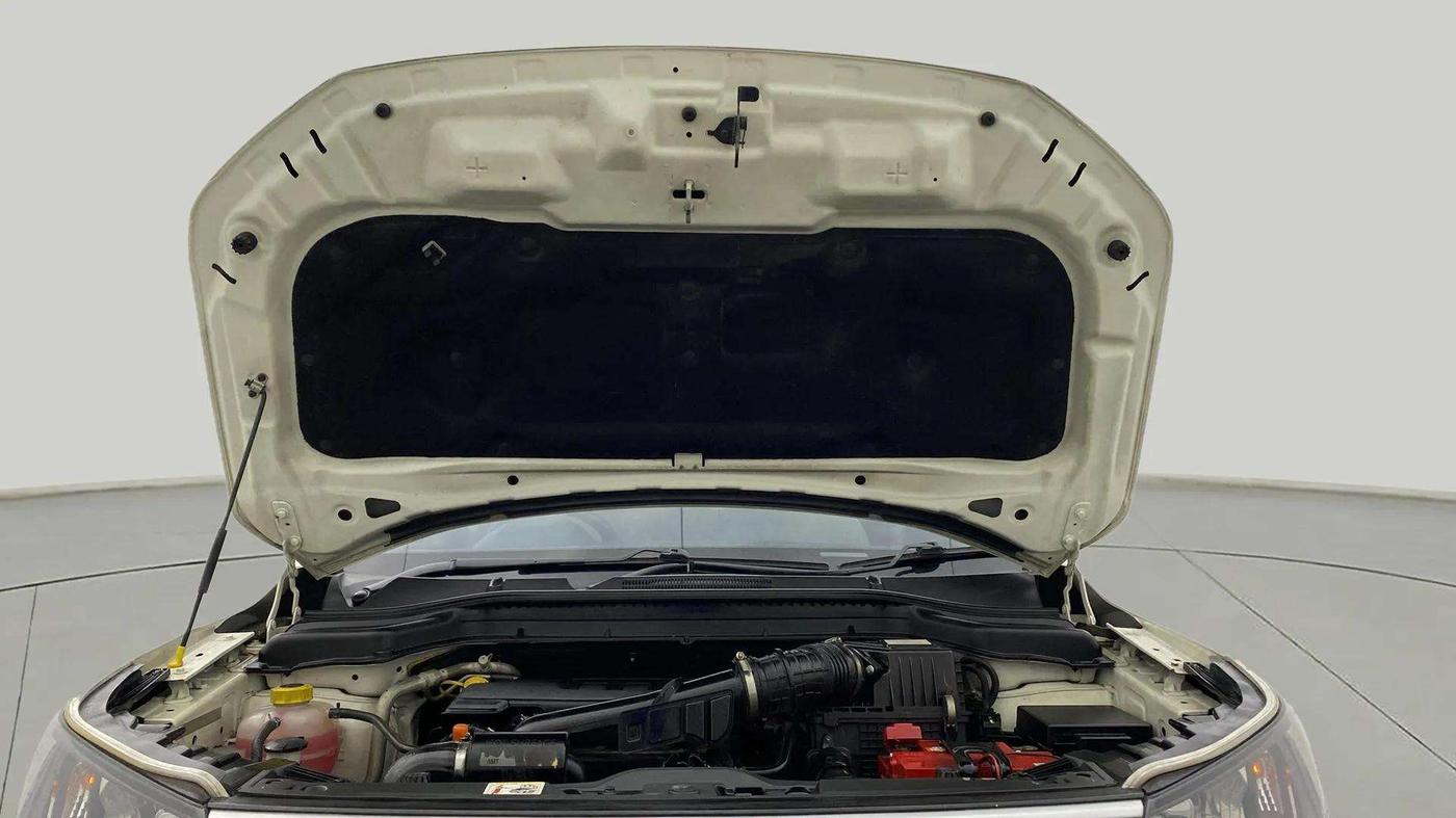 2021 Mahindra XUV300 W6 1.2 PETROL AMT, Petrol, Automatic, 41,770 km, Open Bonet