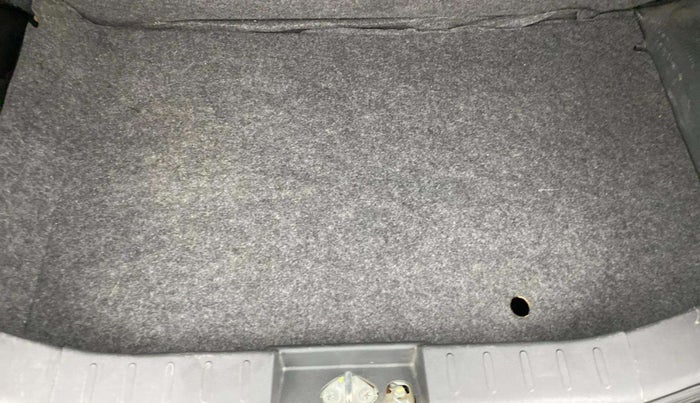 2016 Maruti Alto K10 VXI AMT, Petrol, Automatic, 57,919 km, Boot Inside