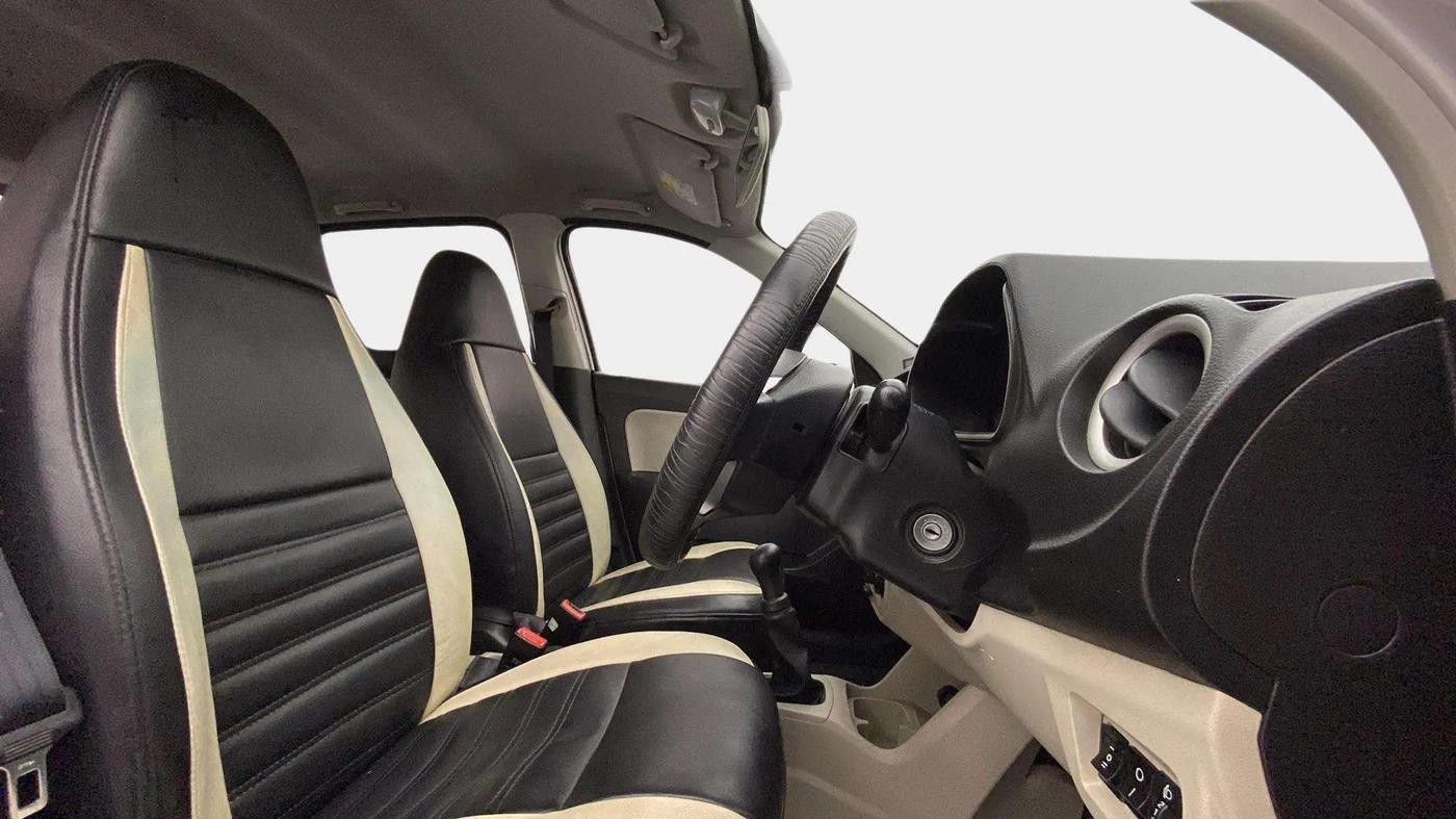 2019 Maruti Alto VXI, Petrol, Manual, 31,354 km, Right Side Front Door Cabin