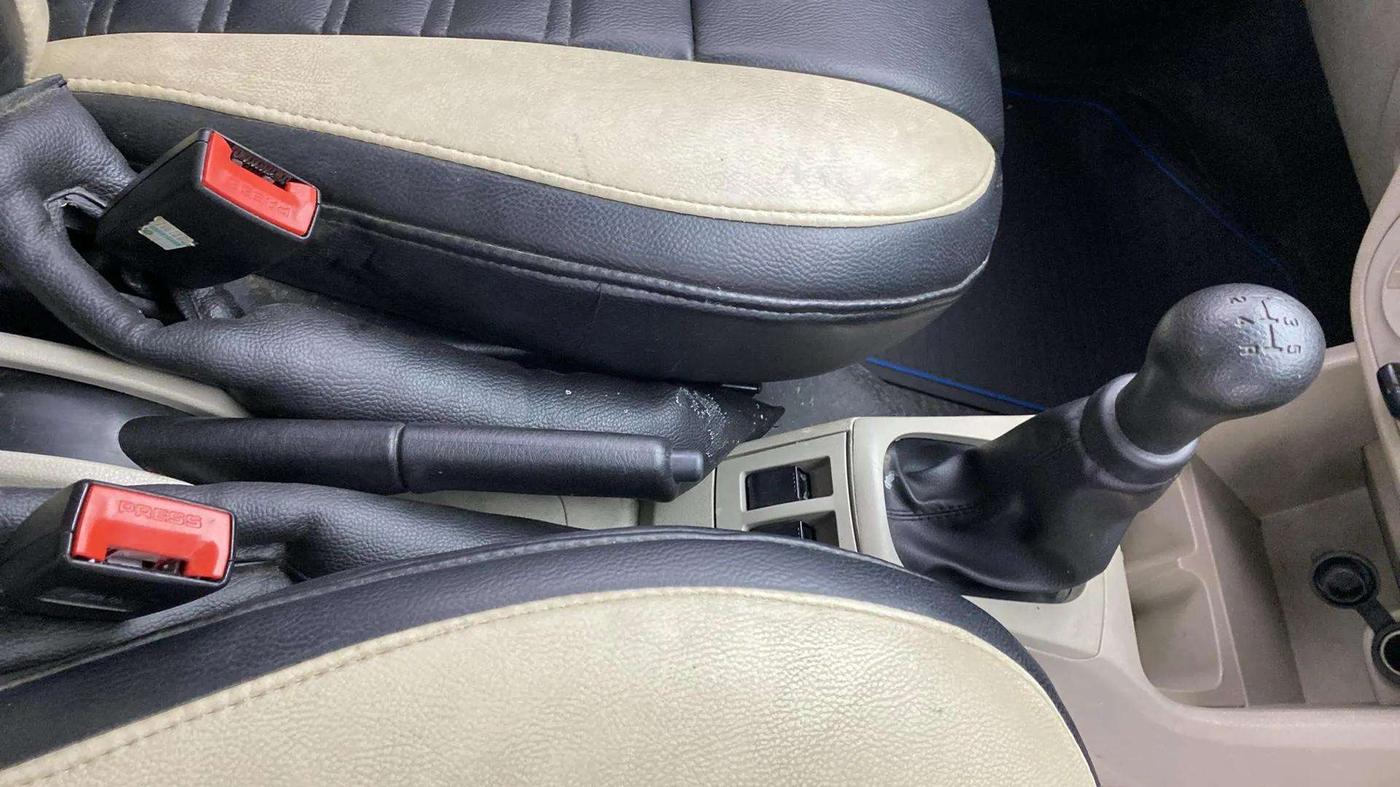 2019 Maruti Alto VXI, Petrol, Manual, 31,354 km, Gear Lever