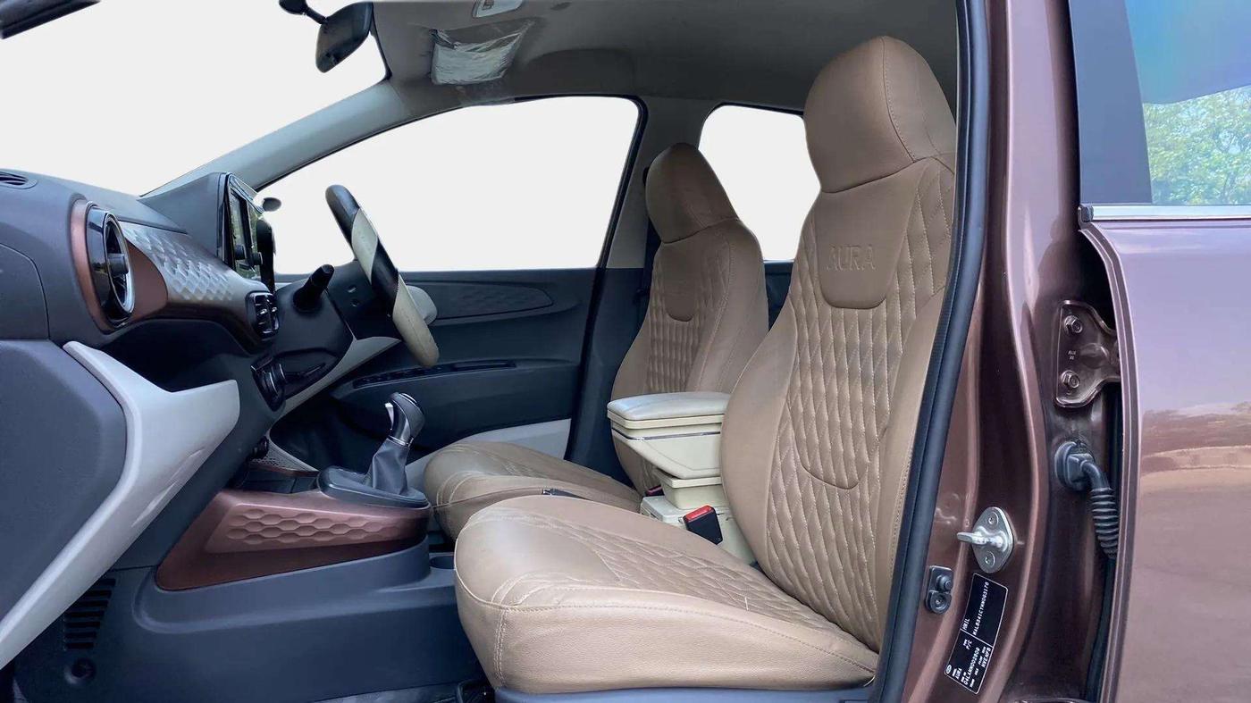 2021 Hyundai AURA SX PLUS 1.2 AMT, Petrol, Automatic, 20,928 km, Right Side Front Door Cabin