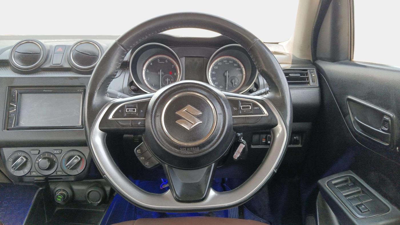 2021 Maruti Swift LXI, CNG, Manual, 38,923 km, Steering Wheel Close Up