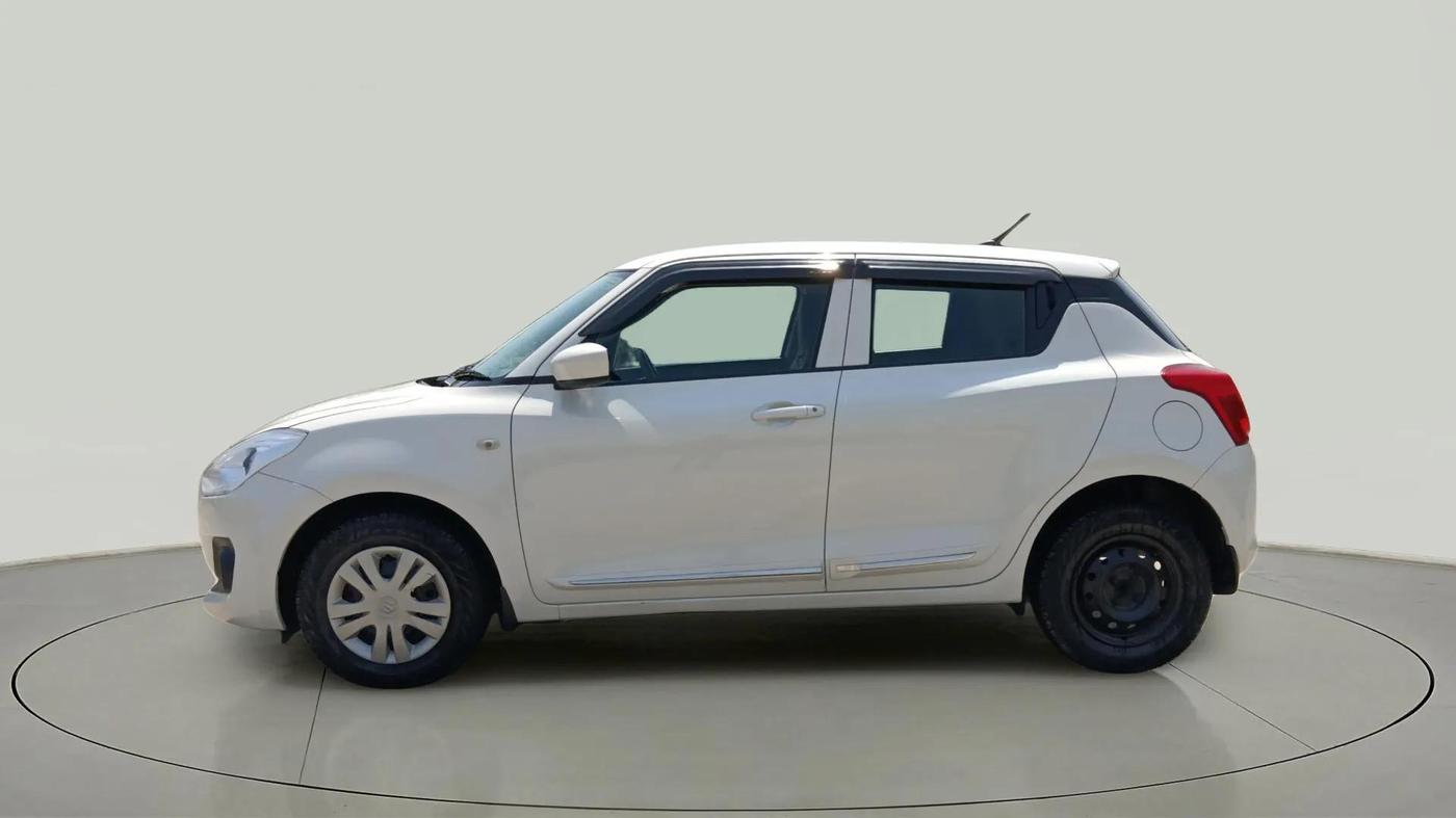 2021 Maruti Swift LXI, CNG, Manual, 38,923 km, Left Side