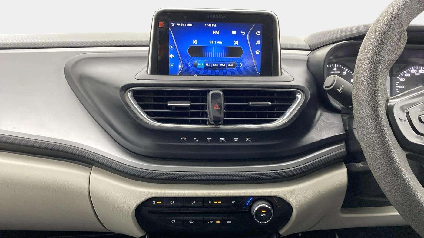 2022 Tata ALTROZ XM PLUS PETROL, Petrol, Manual, 17,874 km, Air Conditioner
