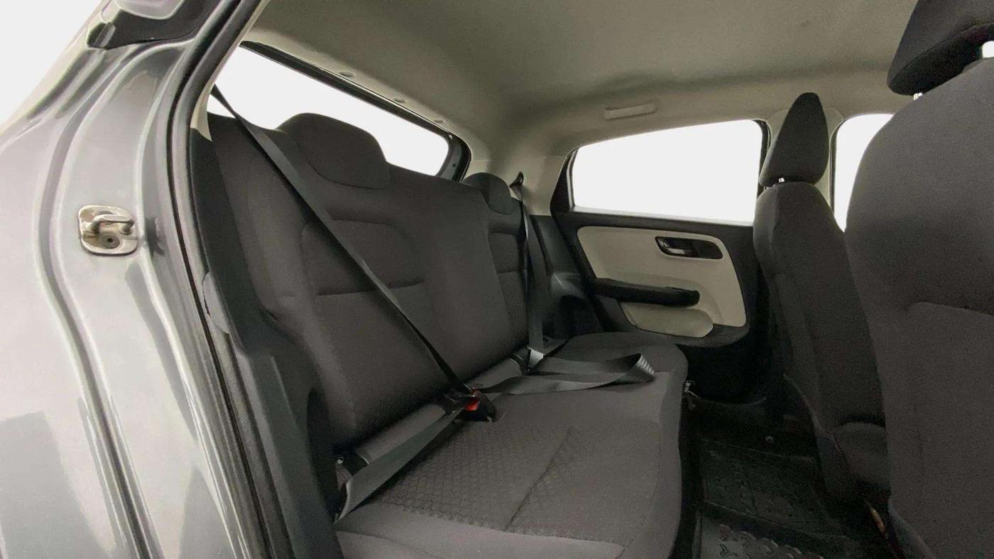 2022 Tata ALTROZ XM PLUS PETROL, Petrol, Manual, 17,874 km, Right Side Rear Door Cabin