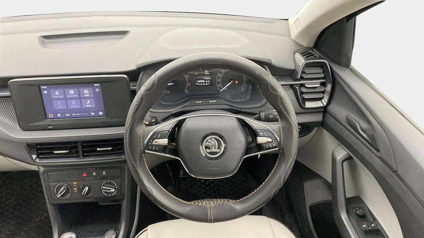 2021 Skoda KUSHAQ ACTIVE 1.0L TSI MT, Petrol, Manual, 47,658 km, Steering Wheel Close Up
